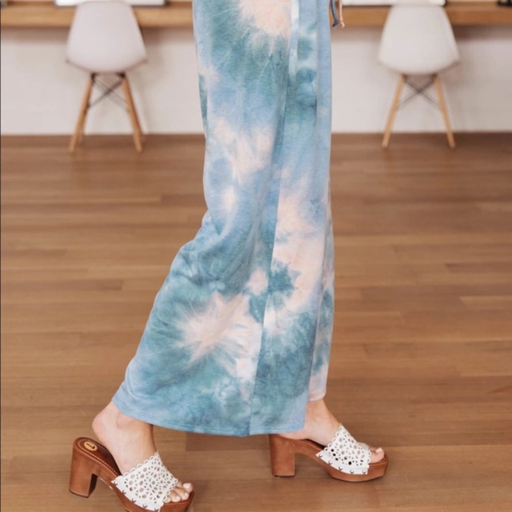 BEACHY CLEAN WIDE LEG TROUSERS - Picture 3 of 12